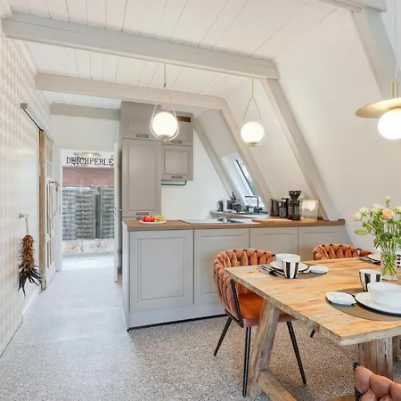 Amazing Home In Friedrichskoog With Wifi