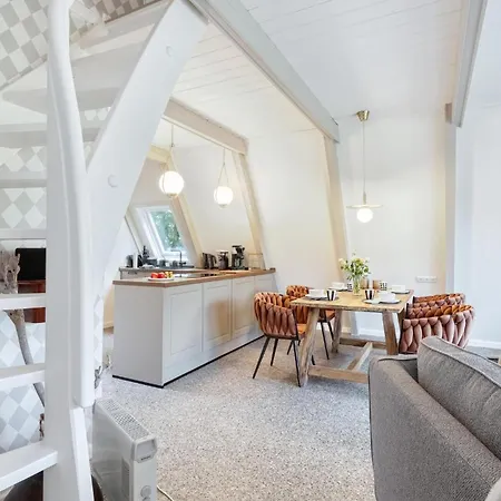 Stunning In 프라이드리흐스쿤크